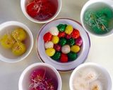 A picture of step 5 of Five-Color Bánh Trôi (Vietnamese Glutinous Rice Balls).