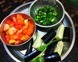 बैंगन टमाटर सब्जी (Baingan Tamatar Sabzi recipe in Hindi) रेसिपी चरण 1 फोटो