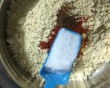 A picture of step 2 of Mix Veggies Chilla.