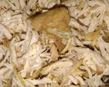 Foto langkah ke 1 dari resep Ayam suwir sambal kemangi.