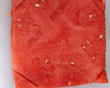 Foto langkah ke 1 dari resep Strawberry Watermelon Cake.