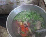 Foto langkah ke 4 dari resep Sup Ayam Bakso.