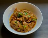 A picture of step 8 of Gosht Qorma.