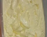 Foto langkah ke 2 dari resep Buttercream homemade.