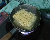 Foto langkah ke 3 dari resep Mie kari kuah susu creamy.
