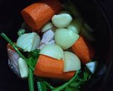 Foto langkah ke 3 dari resep Kaldu Ayam Kampung Slow Cooker.