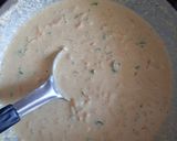 A picture of step 3 of Oats chilla.