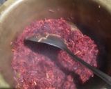 A picture of step 2 of Beetroot carrot halwa.
