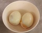 รูปขั้นตอนการทำที่ 2 ของ น่องติดสะโพกไก่ไข่พะโล้