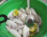 Foto langkah ke 3 dari resep Cumi Saos Tomat.