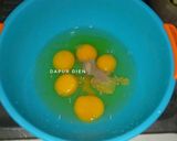 Foto langkah ke 1 dari resep Rolade Telur Asam Manis.