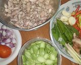 Foto langkah ke 2 dari resep Sambal Baby Cumi Petai.