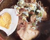 Foto langkah ke 5 dari resep Rawon ayam instan bumbu bango.