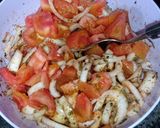 Foto del paso 1 de la receta: Boga al horno en cebolla y tomate