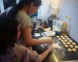 Foto langkah ke 3 dari resep Donat Maizena.