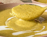 Foto del paso 2 de la receta: Crema de puerros y calabacín con curry