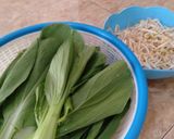 Foto langkah ke 2 dari resep 🥗Tumis Pakcoy Tauge.