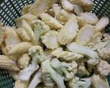 Foto langkah ke 1 dari resep Capcay goreng sederhana.