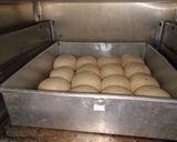 Foto langkah ke 5 dari resep Roti Sobek ala Mamak Aqil.