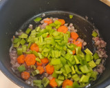 Foto del paso 2 de la receta: Ternera blanca guisada con calabacín