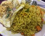 A picture of step 1 of Special indomee.
