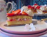 صورة لخطوة 15 من وصفة كعكة فيلادلفيا و الشوكولاته البيضاء، الفراولة 🍓 بكريمة زبدة اللوز 🍰