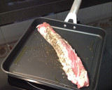 Foto del paso 1 de la receta: Solomillo de cerdo al horno con cebolla al jerez y brócoli