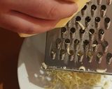 Foto del paso 3 de la receta: Pizza 🍕 con masa lista 😅