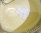 Foto langkah ke 4 dari resep Basque Burnt Cheesecake.