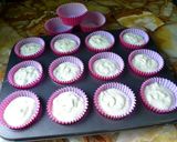 Foto del paso 2 de la receta: Muffins de vainilla y amapolas😍