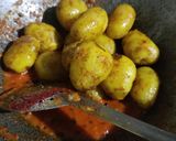 লুচি আলুর দম (luchi aloor dum recipe in Bengali) রেসিপির ধাপ 3 ছবি