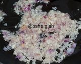 Foto langkah ke 2 dari resep Tumis Sawi Wortel Telur Sosis.