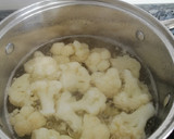 Foto del paso 2 de la receta: Coliflor en salsa de pimientos