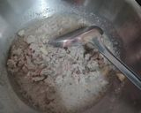 รูปขั้นตอนการทำที่ 2 ของ ผัดผักกาดดองหมูสับใส่ไข่ ไม่ใช้น้ำมัน