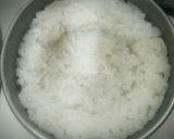 Foto langkah ke 2 dari resep Nasi Tim Isi Telur Ragout.