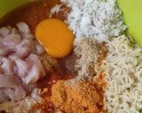 Gambar langkah 2 resipi Pepes Ayam Mee Segera.