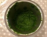 A picture of step 1 of Garlicky Spinach Mushroom.
