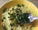 A picture of step 6 of Potatoes triangle cutlus.