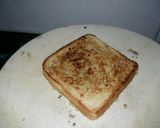 A picture of step 8 of Aaloo toast.