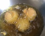 A picture of step 3 of Aloo chop Muri,Kolkata street food.