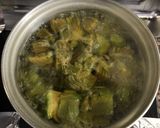 Foto del paso 2 de la receta Arroz caldoso con alcachofas, ajos tiernos y pollo