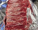 Foto del paso 1 de la receta: Ribs de cerdo con ensaladas mixta y de papines y huevo