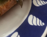 Foto del paso 3 de la receta: Tapa de sardinillas en aceite
