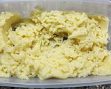 Foto del paso 3 de la receta: 🥔🧀 Llapingachos - Tortillitas de papa rellenas de queso, a la sartén 🧀🥔