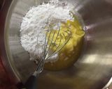 Foto del paso 1 de la receta: Alfajores de maicena rellenos de crema bariloche