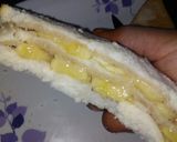 A picture of step 3 of Fruit Sandwich.