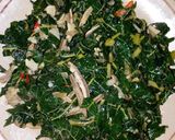 Foto langkah ke 5 dari resep Oseng Daun Pepaya Teri.
