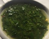 Foto langkah ke 3 dari resep Sayur bening marungga alias sayur bening daun kelor.