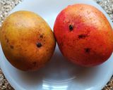 A picture of step 1 of Fresh Mango Juice and Masala Puri.