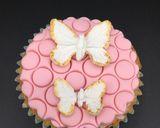 Foto del paso 4 de la receta: Cupcakes decorados con fondant 😋